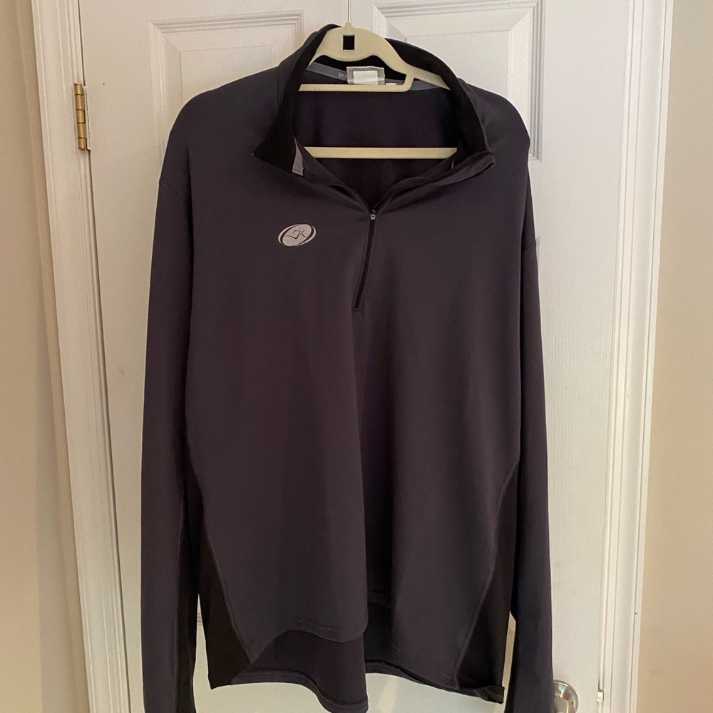 EUC Men’s pullover top. Size XXL